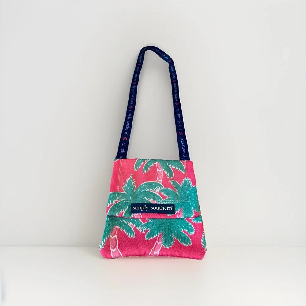 Simply‎ Southern Lanyard ID Passport Card Work Badge ID Holder Pink Palm Tree